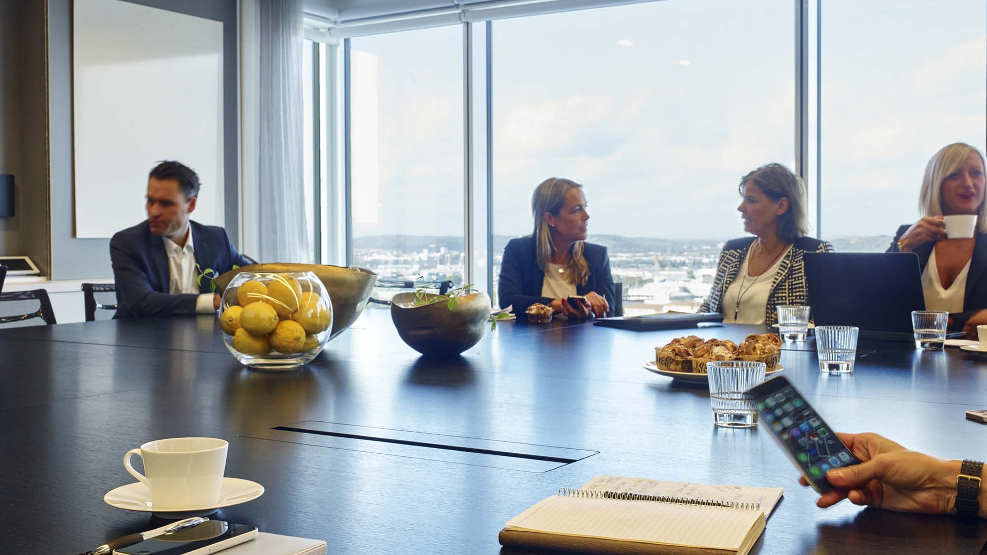 Single rooms for small meetings